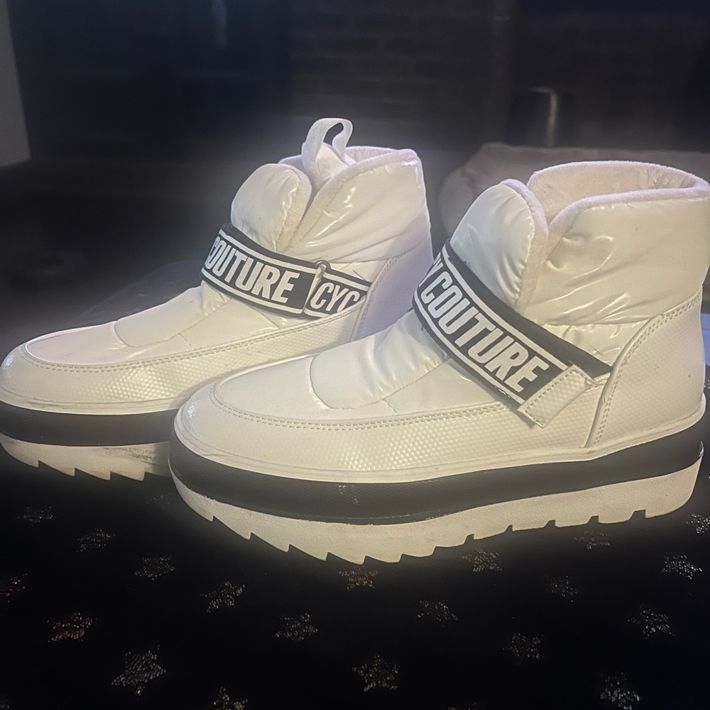 JUICY COUTURE Veronica White Quilted Space Style Platform Puffer Moon Boots NIB